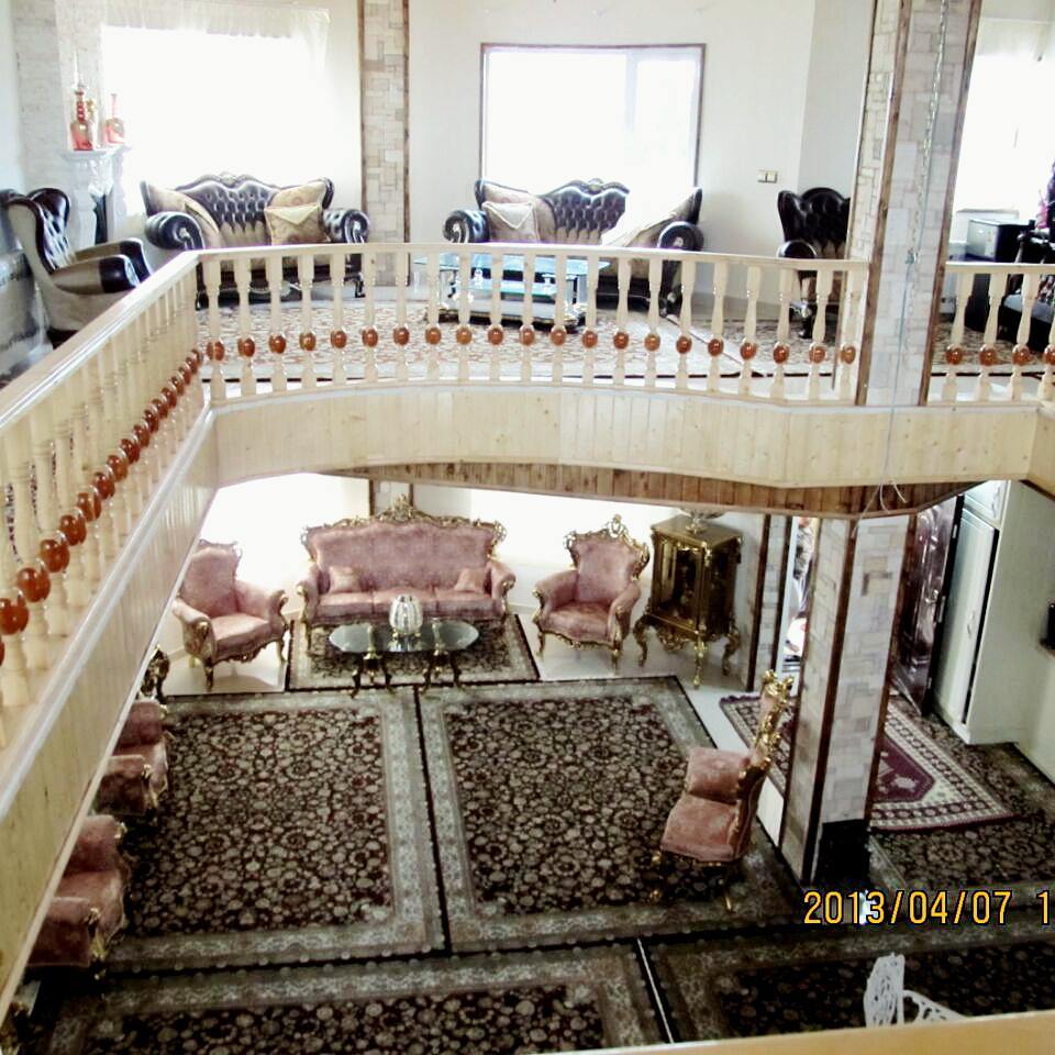 نرده چوبی دورنگ