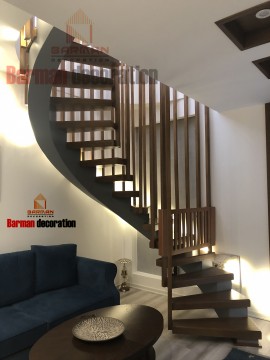 پله مارپیچ چوبی پله گرد فلزی 