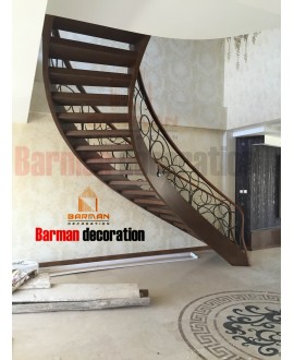 نرده فرفورژه با هندریل چوبی 